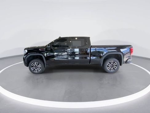 Used 2024 GMC Sierra 1500 AT4 w/ Technology Package AWD/4WD image 5