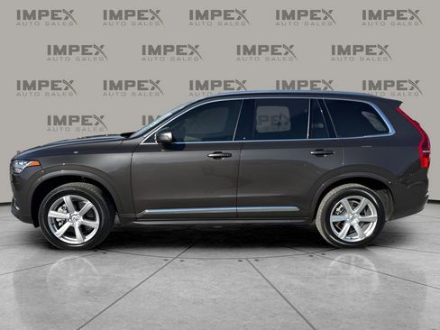 Used 2024 Volvo XC90 B5 Core image 2