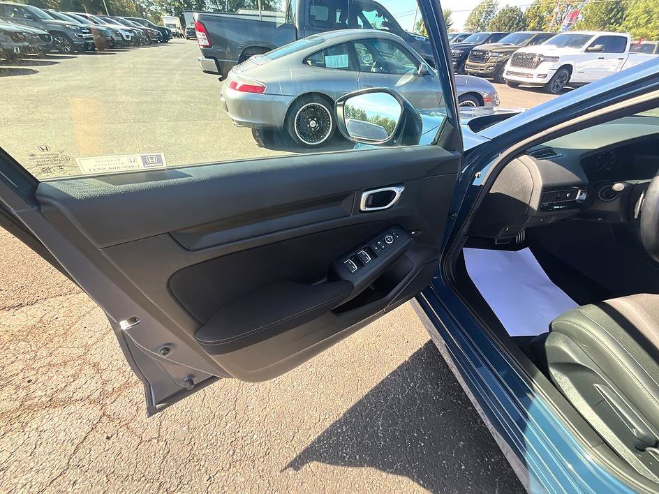 Used 2026 Honda Civic Sport image 12