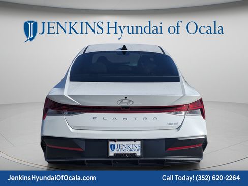 New 2026 Hyundai Elantra Limited FWD image 5