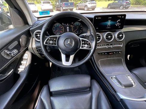 Used 2021 Mercedes-Benz GLC 300 4MATIC image 17