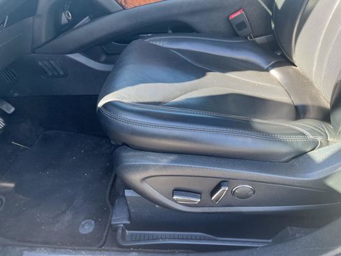 Used 2020 Lincoln Nautilus Reserve image 12