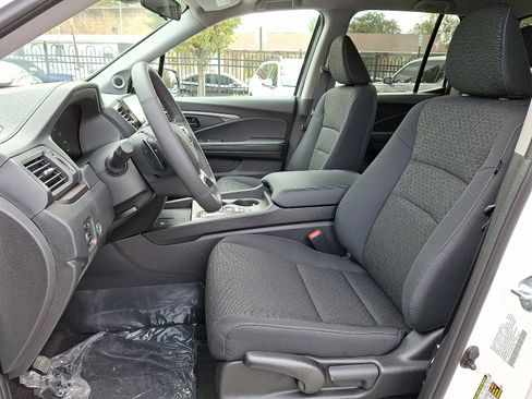 New 2025 Honda Ridgeline Sport image 9