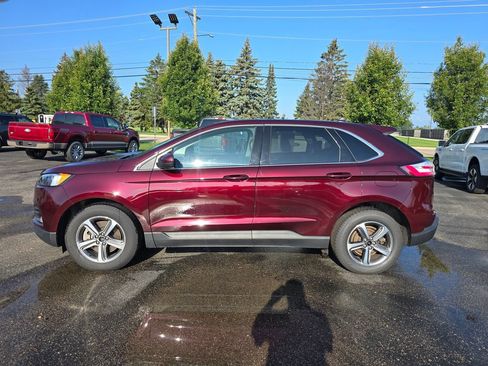 Certified 2023 Ford Edge SEL w/ Convenience Package AWD/4WD image 2