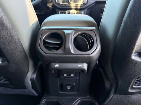 New 2026 Jeep Gladiator Mojave image 24