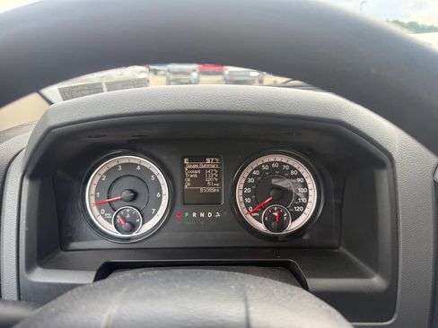 Used 2017 RAM 1500 Express AWD/4WD image 6