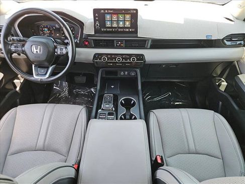 Used 2025 Honda Pilot Elite image 24
