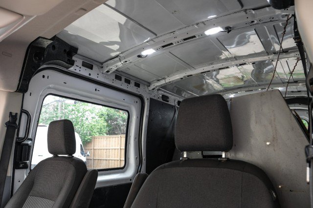 Used 2019 Ford Transit 250 148 Medium Roof RWD image 23