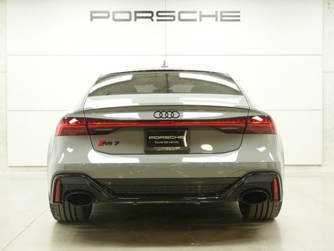 Used 2023 Audi RS 7 Sportback AWD/4WD image 10