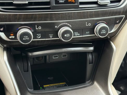Used 2022 Honda Accord EX-L image 19
