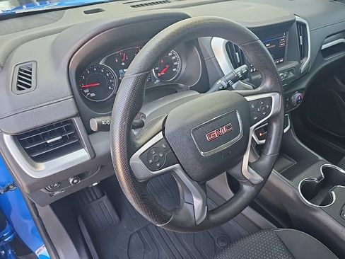 Certified 2024 GMC Terrain SLE w/ Driver Convenience Package FWD image 17