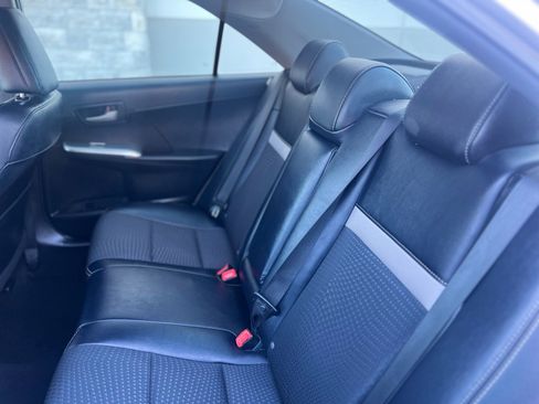 Used 2014 Toyota Camry SE FWD image 15