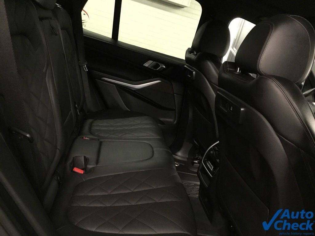 Used 2023 BMW X5 xDrive40i w/ Premium Package AWD/4WD image 34