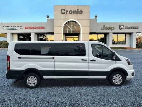 Used 2023 Ford Transit 350 XLT image 2