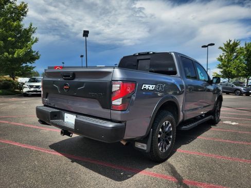 Used 2021 Nissan Titan PRO-4X w/ Pro-4x Convenience Package AWD/4WD image 5