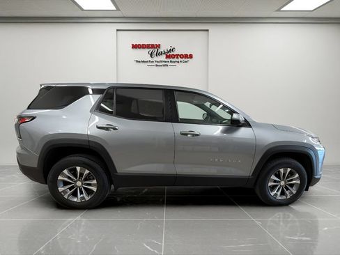 Used 2025 Chevrolet Equinox LT AWD/4WD image 7