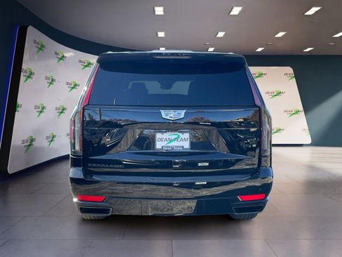 Used 2024 Cadillac Escalade ESV Sport w/ LPO, ONYX Package image 7