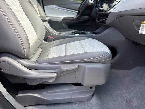 Used 2023 Chevrolet Bolt EUV Premier w/ Sun & Sound Package FWD image 12