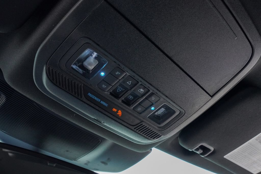 Used 2020 Ford Explorer Platinum w/ Premium Technology Package AWD/4WD image 25