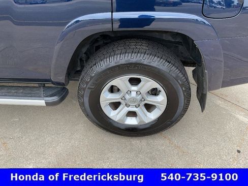Used 2024 Toyota 4Runner SR5 Premium w/ Moonroof Package AWD/4WD image 11