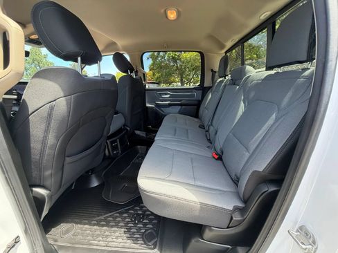 Used 2020 RAM 1500 Big Horn AWD/4WD image 14