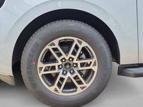 New 2026 Ford Expedition Active RWD image 10