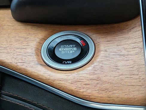 Used 2022 Jeep Grand Cherokee Summit image 25