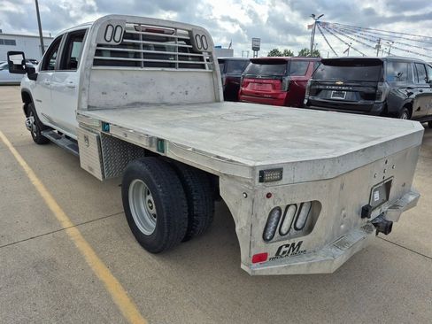 Used 2022 Chevrolet Silverado 3500 LT w/ Convenience Package image 4