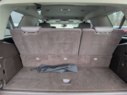 Used 2020 GMC Yukon Denali w/ Denali Premium Package image 27