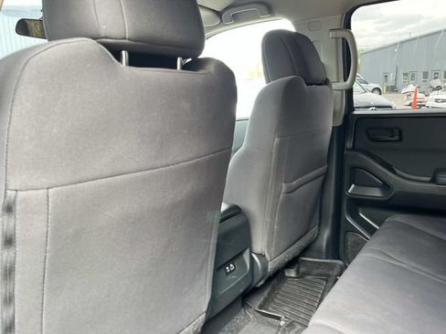 Used 2024 Nissan Frontier S w/ Technology Package RWD image 19