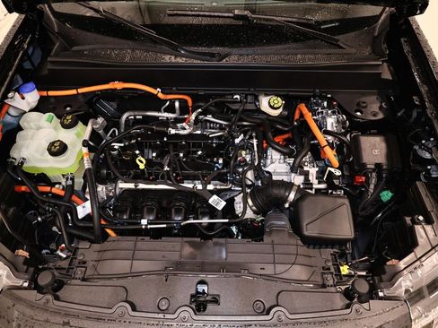 New 2026 Ford Maverick XLT FWD image 32