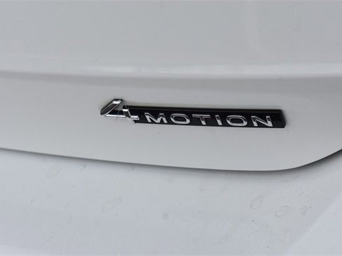 Used 2022 Volkswagen Taos SE image 16