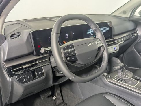 New 2026 Kia Sportage EX image 11