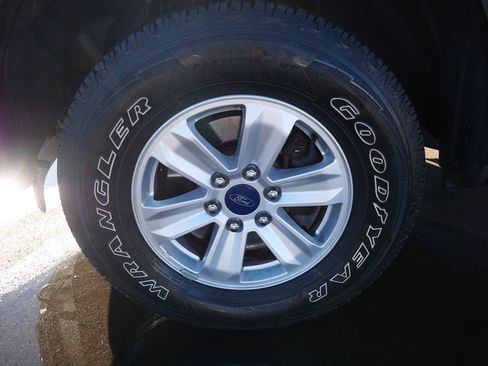 Used 2016 Ford F150 XLT image 31