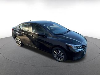 Used 2025 Nissan Versa SV video 2