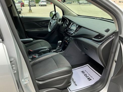 Used 2022 Buick Encore Preferred w/ Safety Package image 12