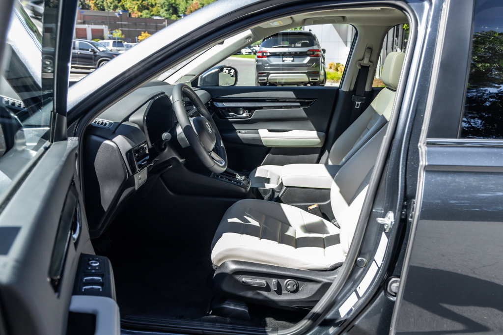 Used 2024 Honda CR-V EX-L image 27