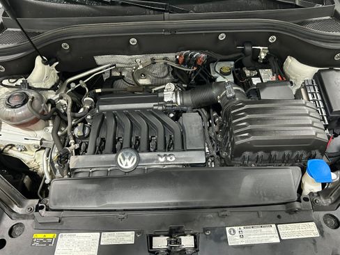 Used 2019 Volkswagen Atlas SEL Premium AWD/4WD image 18