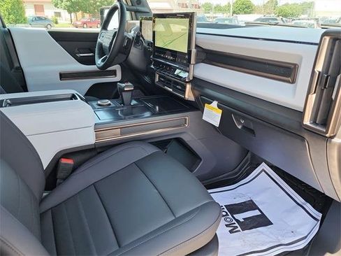 New 2025 GMC Hummer EV 2X image 17