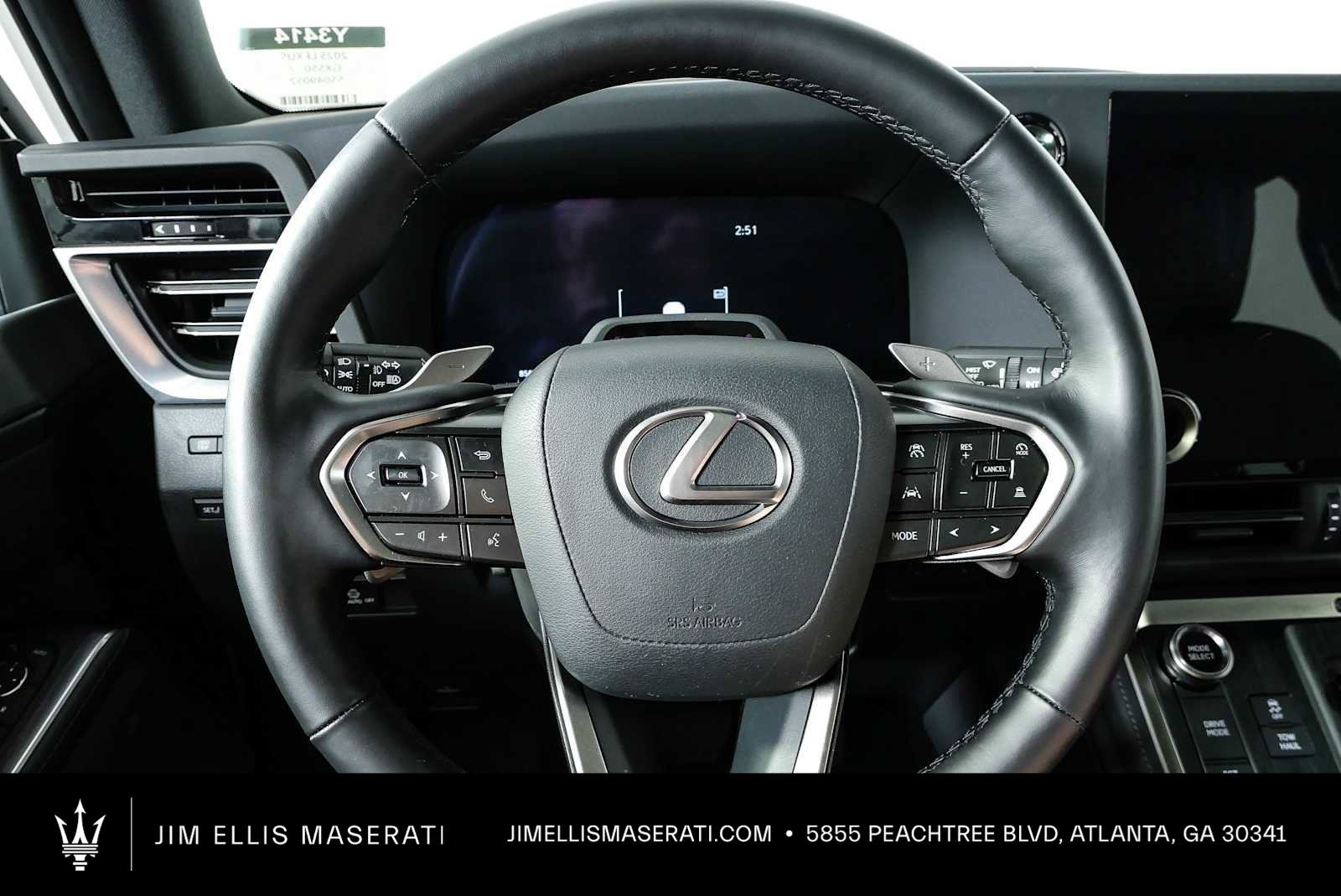 Used 2025 Lexus GX 550 w/ Accessory Package (2T) AWD/4WD image 12