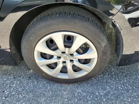 Used 2024 Toyota Corolla LE image 7