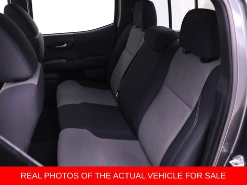 Used 2023 Toyota Tacoma TRD Off-Road image 10