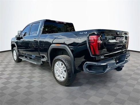 Used 2024 GMC Sierra 2500 SLT w/ SLT Premium Package image 5