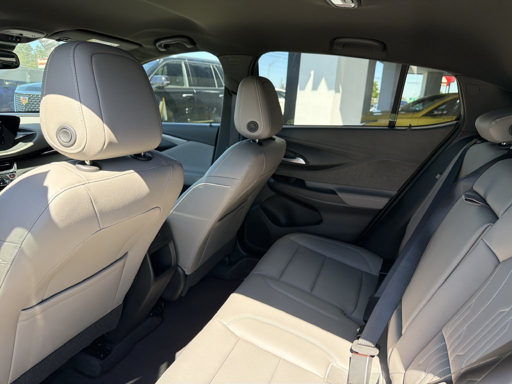 New 2026 Buick Envista Sport Touring FWD image 21
