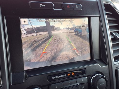 Used 2019 Ford F150 XLT w/ Equipment Group 302A Luxury image 9