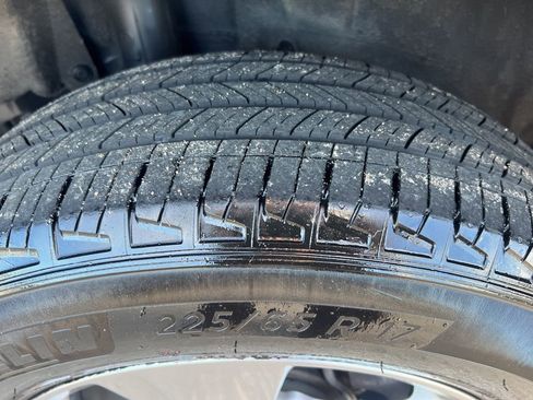 Used 2022 Toyota RAV4 XLE image 46