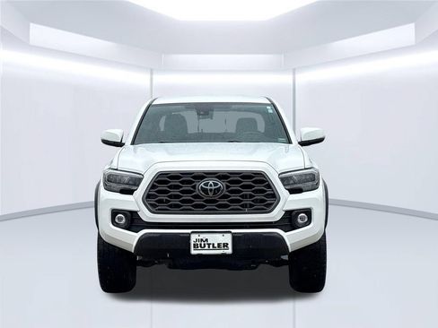 Used 2023 Toyota Tacoma TRD Off-Road AWD/4WD image 12