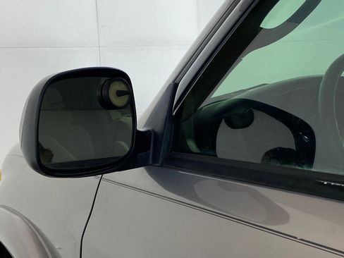 Used 2002 Toyota Tundra Limited image 20