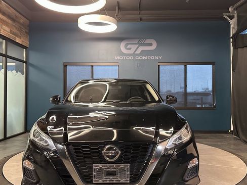 Used 2020 Nissan Altima 2.0 SR image 8