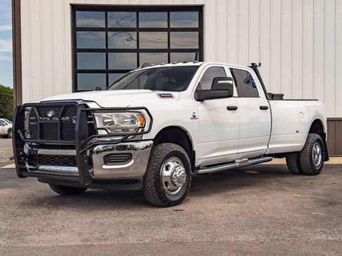 Used 2023 RAM 3500 Tradesman w/ Chrome Appearance Group AWD/4WD image 1